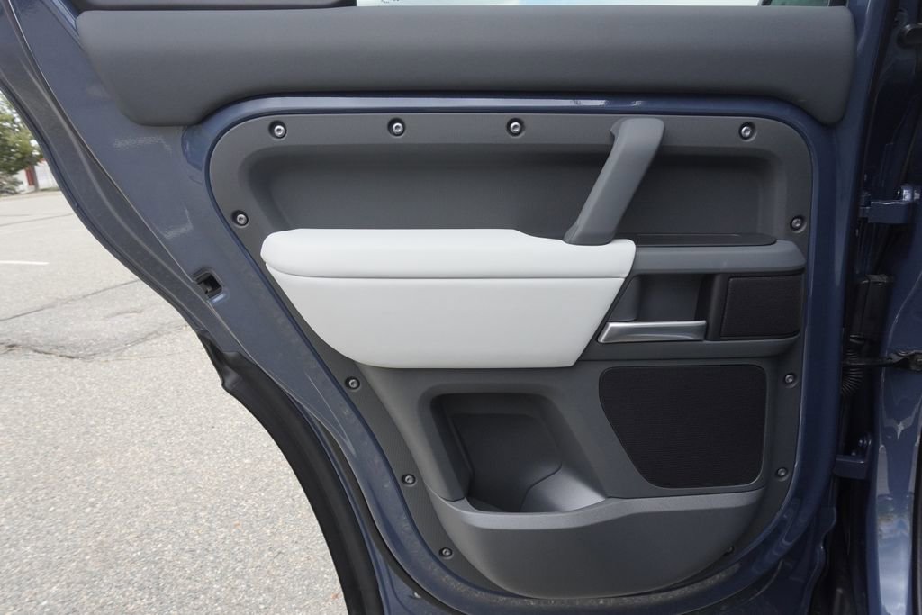 New 2025 Land Rover Defender 110 S image 28