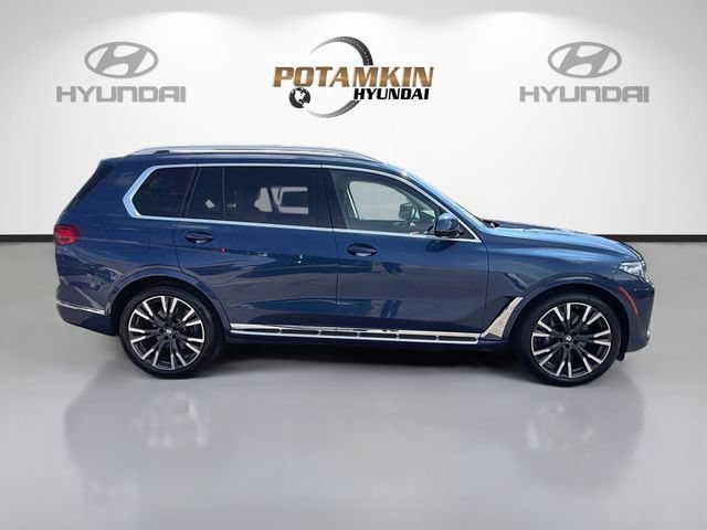 Used 2020 BMW X7 xDrive50i w/ Dynamic Handling Package AWD/4WD image 4