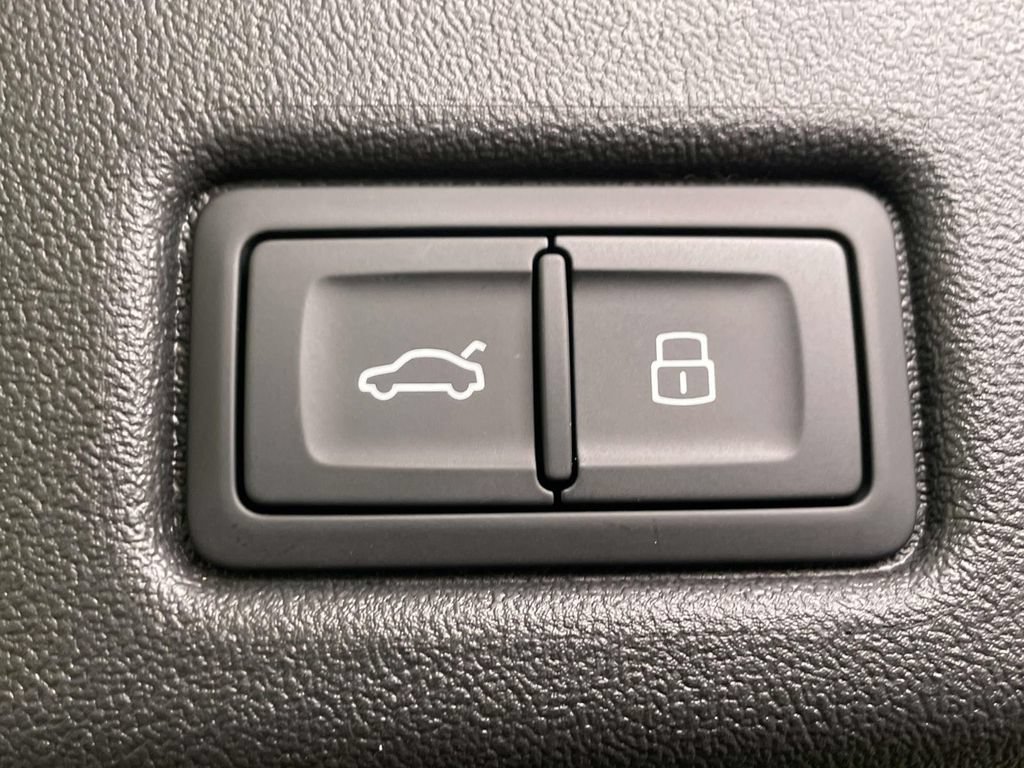 New 2026 Audi Q5 Premium AWD/4WD image 21