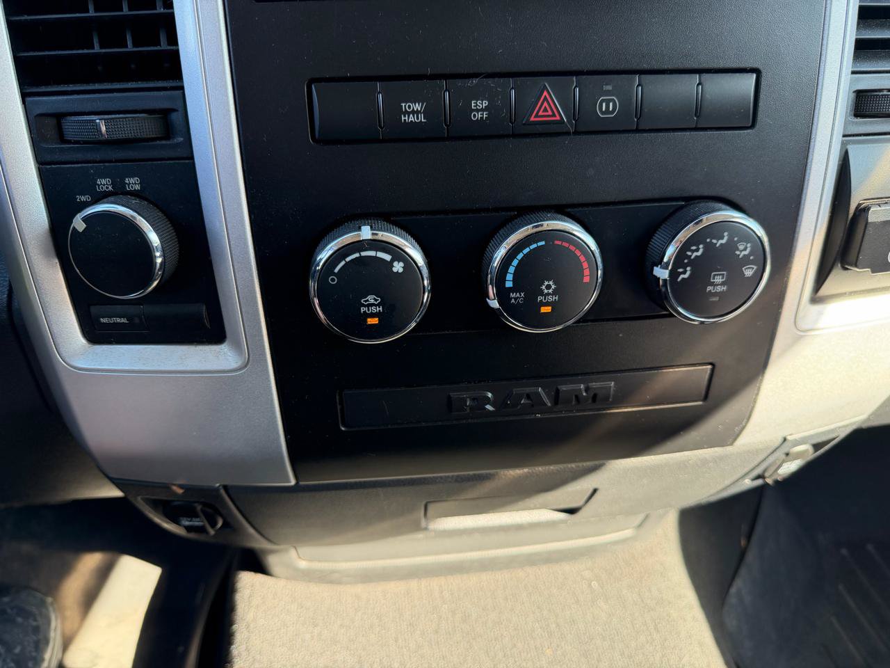 Used 2009 Dodge Ram 1500 Truck SLT w/ Popular Equipment Group AWD/4WD image 14