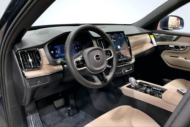 New 2026 Volvo XC90 B5 Plus image 8