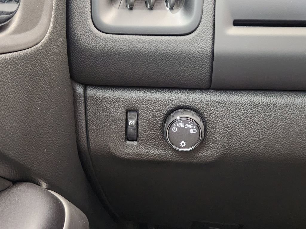 Used 2022 Chevrolet Colorado LT image 20