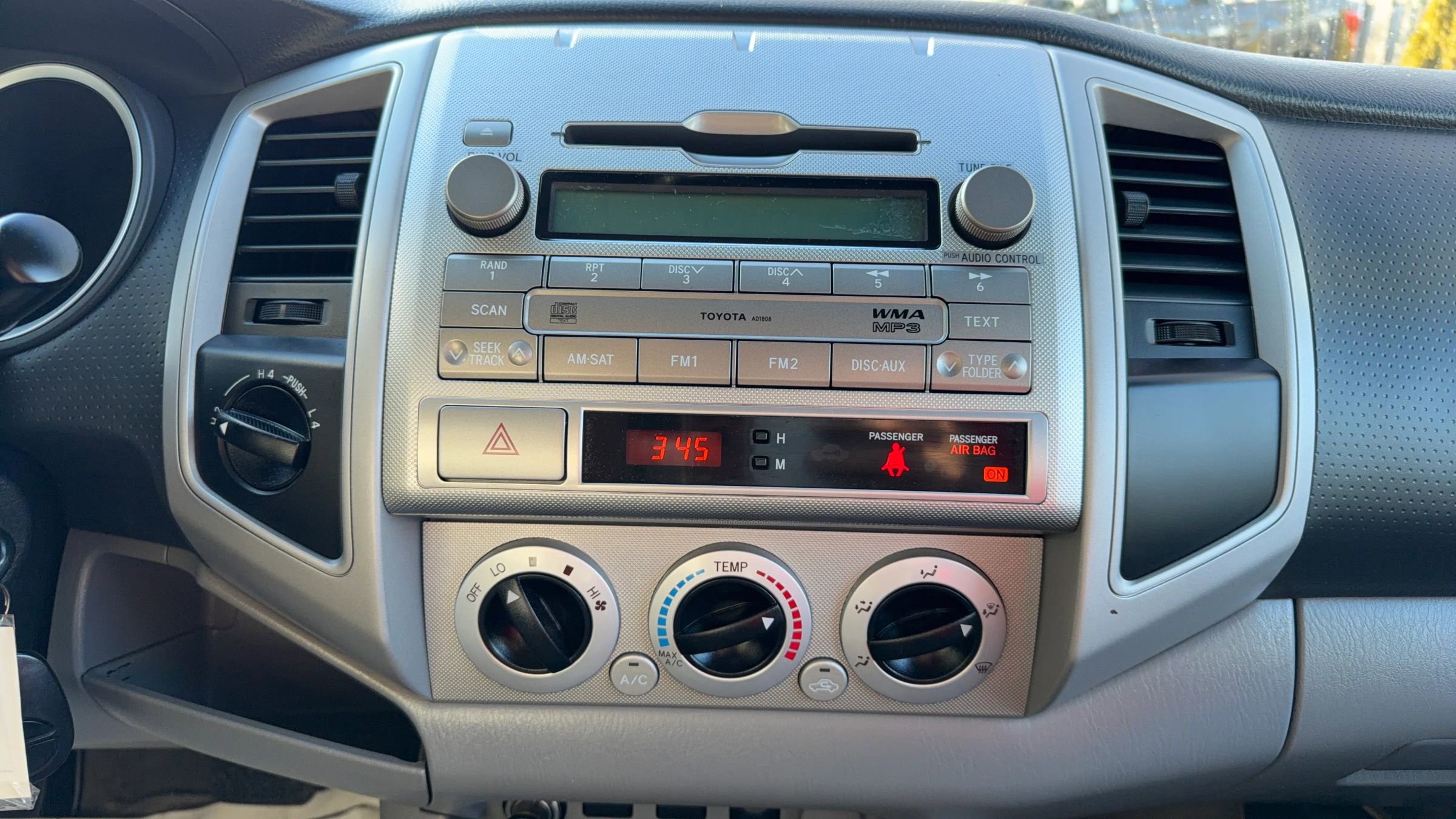 Used 2011 Toyota Tacoma 4x4 Double Cab w/ SR5 Pkg #2 image 26