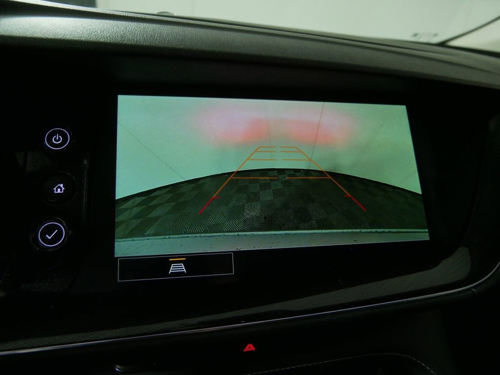 Used 2023 Buick Envision Preferred image 29
