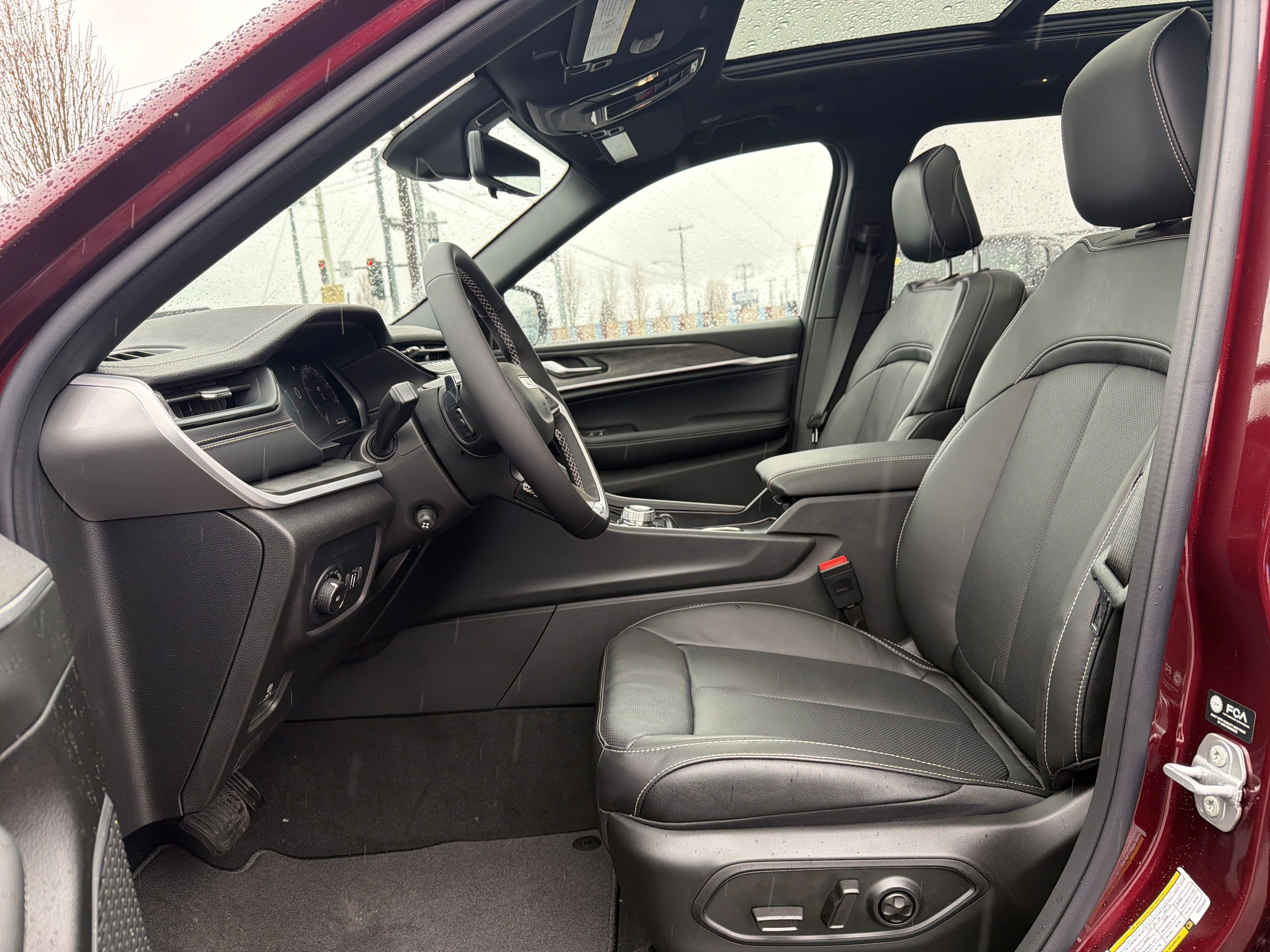 New 2026 Jeep Grand Cherokee Limited Reserve image 10