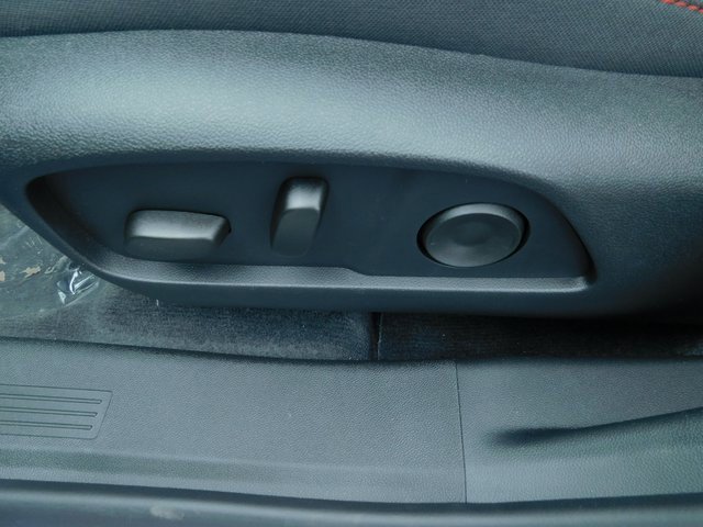 New 2025 Chevrolet Equinox RS image 22