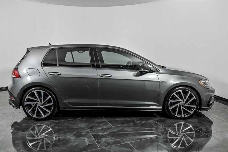 Used 2019 Volkswagen Golf 4-Door AWD/4WD image 10