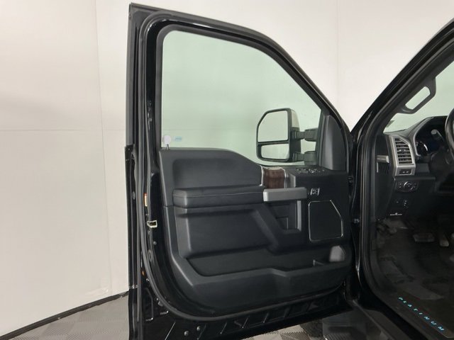 Used 2017 Ford F350 Platinum w/ Platinum Ultimate Package image 18