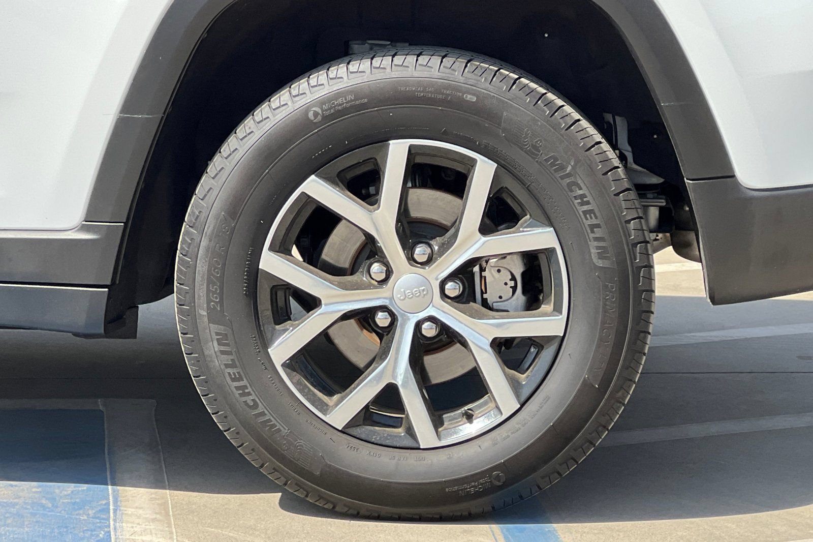 Used 2024 Jeep Grand Cherokee Limited RWD image 39