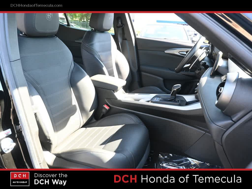Used 2024 Alfa Romeo Tonale Veloce w/ Premium Interior Package AWD/4WD image 21