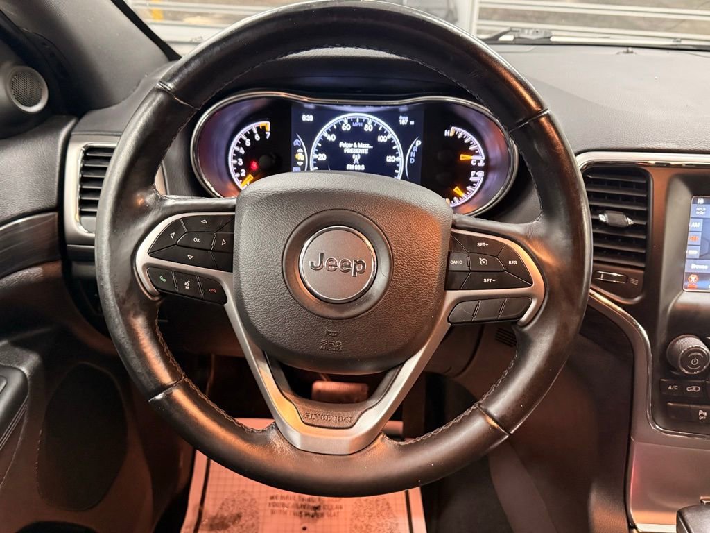 Used 2020 Jeep Grand Cherokee Laredo image 23