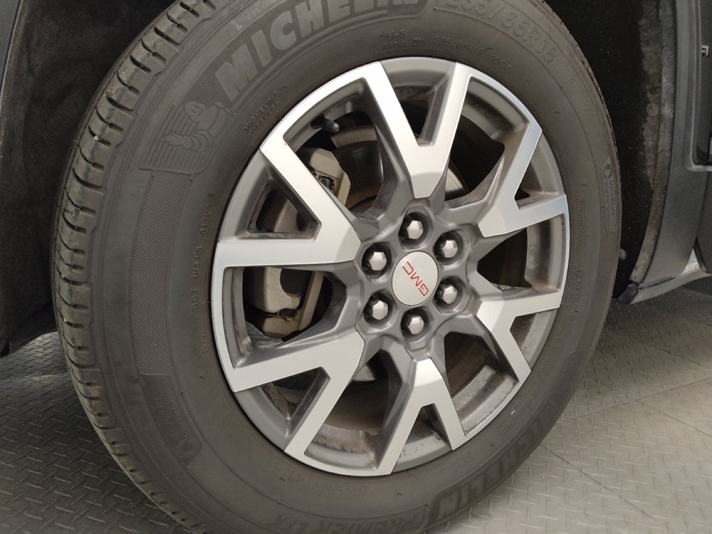 Used 2020 GMC Acadia SLE w/ Driver Convenience Package FWD image 31
