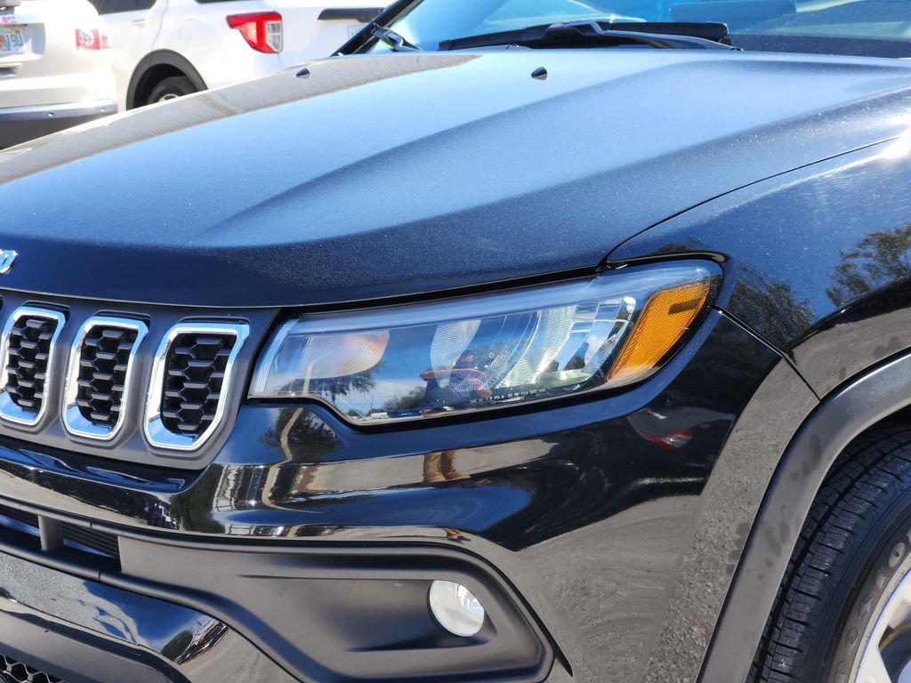 Used 2024 Jeep Compass Latitude image 7