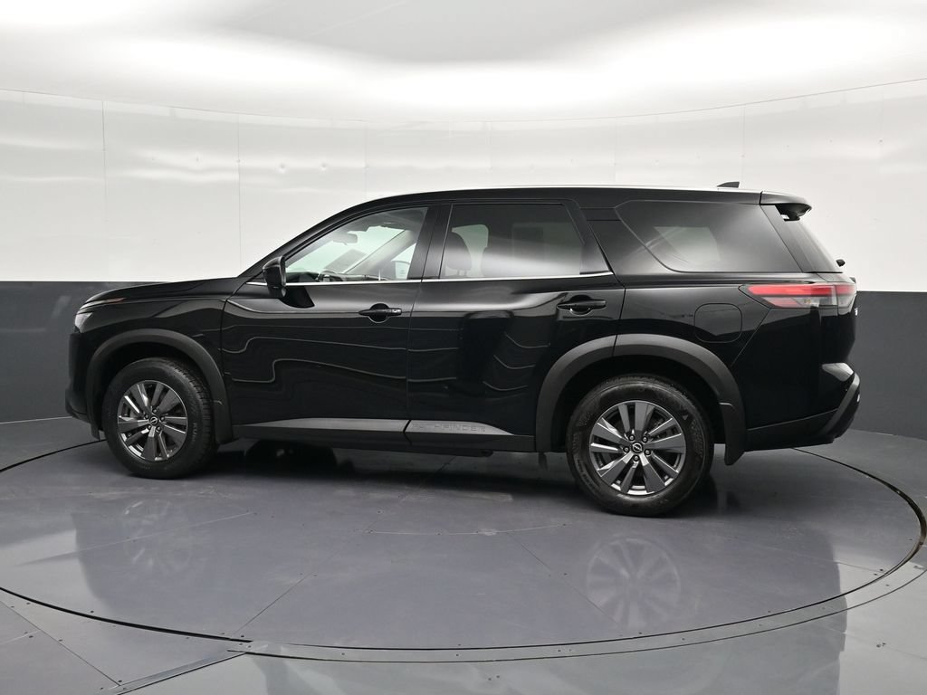 Used 2024 Nissan Pathfinder S FWD image 8