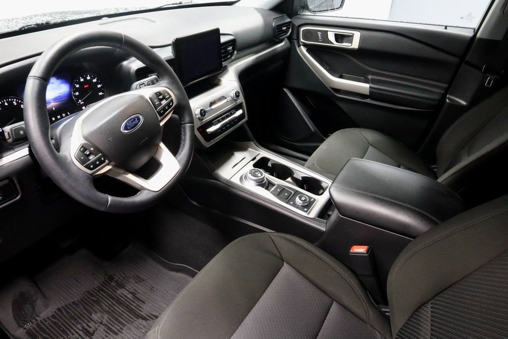 Certified 2023 Ford Explorer XLT image 23