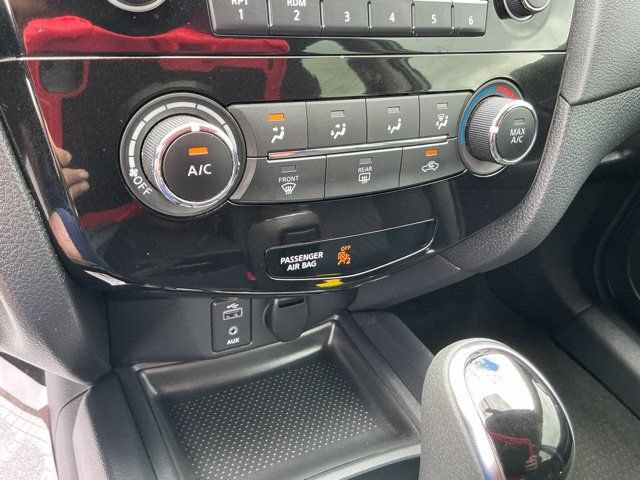 Used 2017 Nissan Rogue S FWD image 20