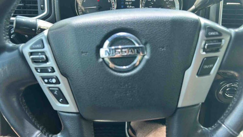 Used 2019 Nissan Titan SV w/ SV Convenience Package AWD/4WD image 30