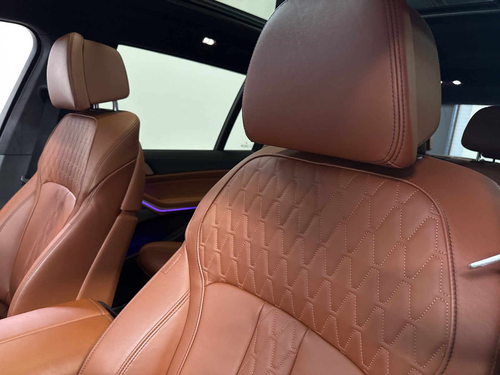 Used 2023 BMW X7 xDrive40i w/ M Sport Package image 10