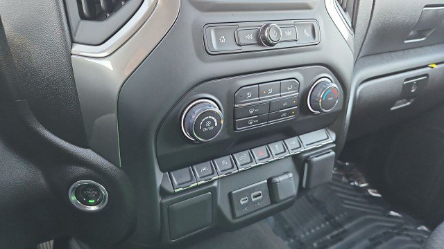 Used 2026 Chevrolet Silverado 1500 Custom w/ Turbomax Blackout Package RWD image 17