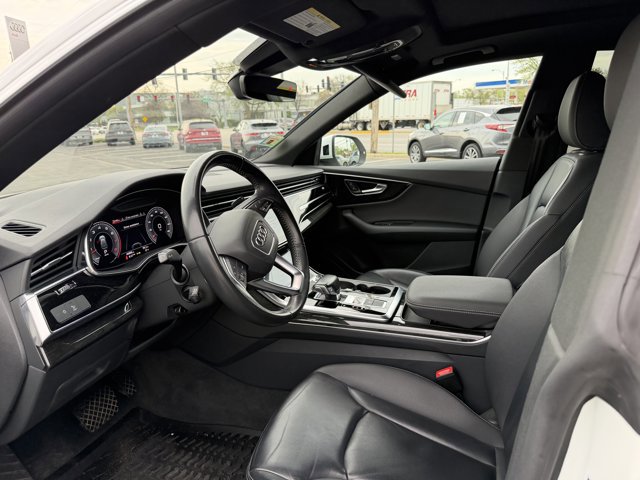 Used 2019 Audi Q8 Premium w/ Convenience Package AWD/4WD image 5