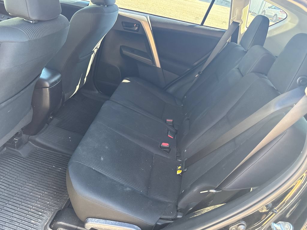 Used 2016 Toyota RAV4 LE AWD/4WD image 13