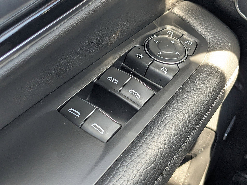Certified 2025 GMC Yukon Denali AWD/4WD image 22