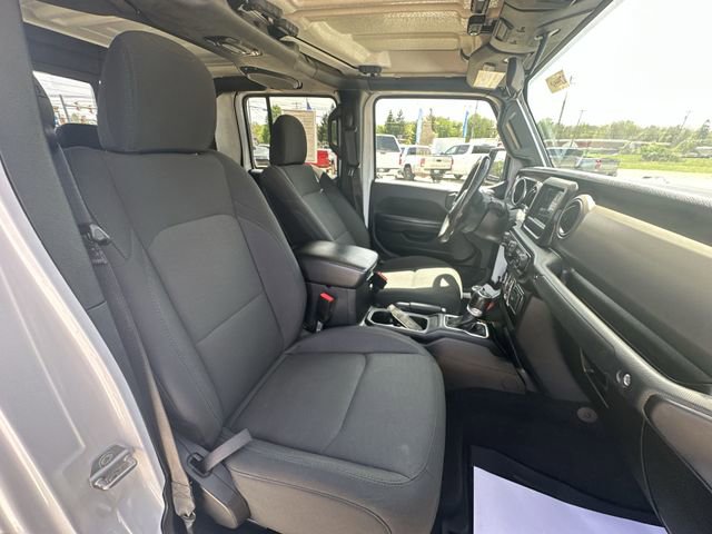 Used 2021 Jeep Gladiator Sport AWD/4WD image 29