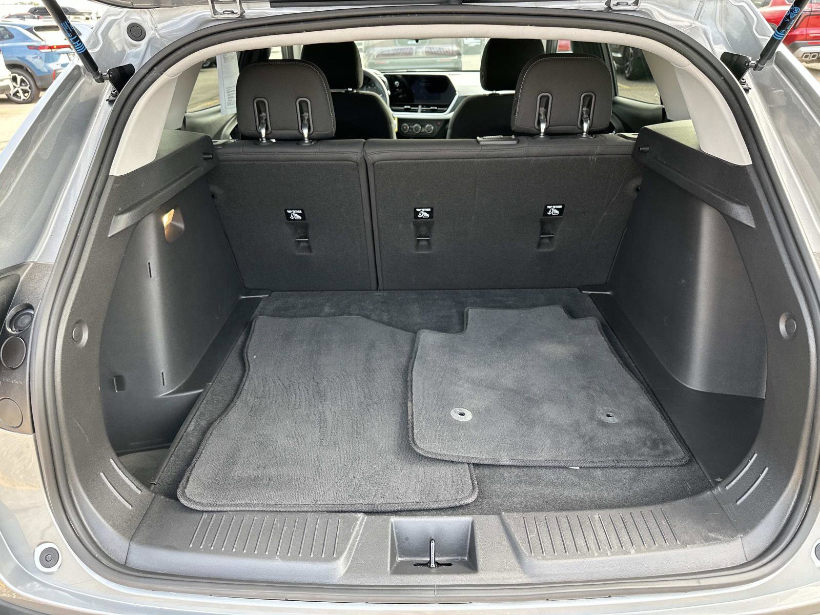Certified 2024 Chevrolet Trax LS image 9