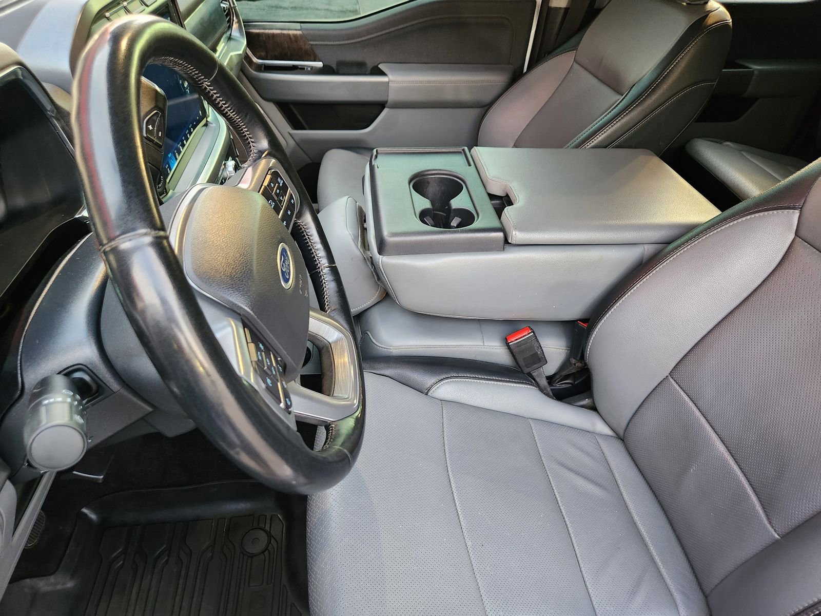 Used 2022 Ford F150 Lariat w/ Equipment Group 501A Mid image 17