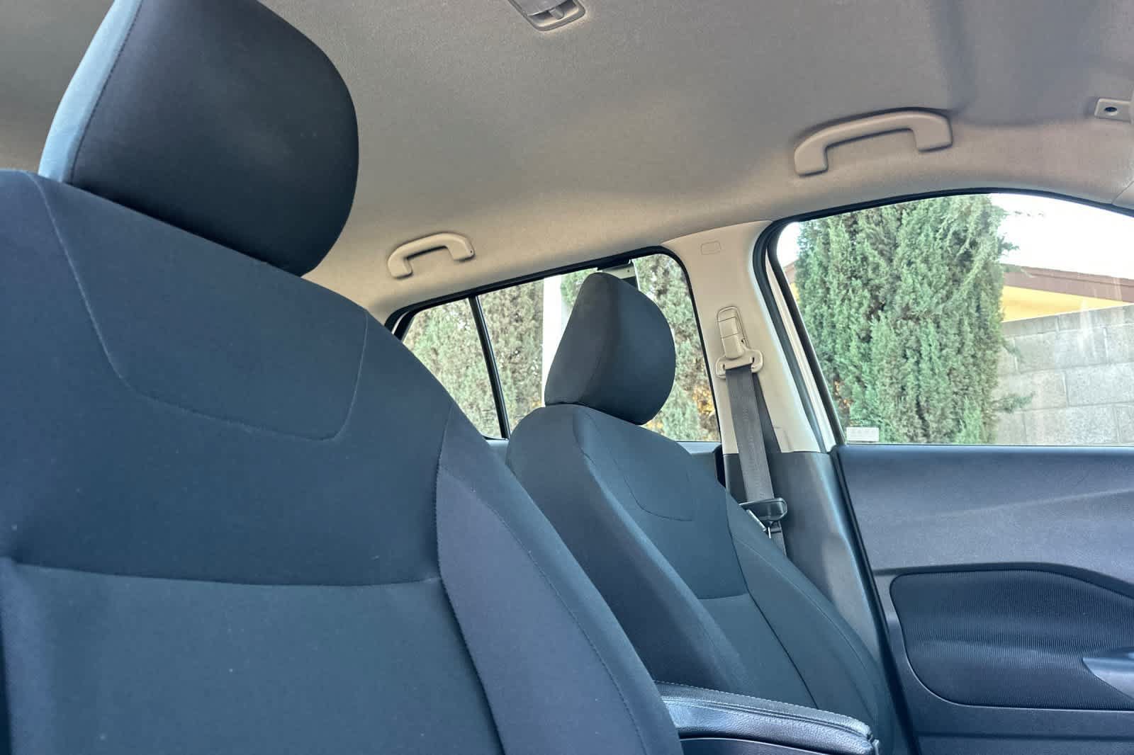 Certified 2025 Nissan Kicks Play S FWD image 18
