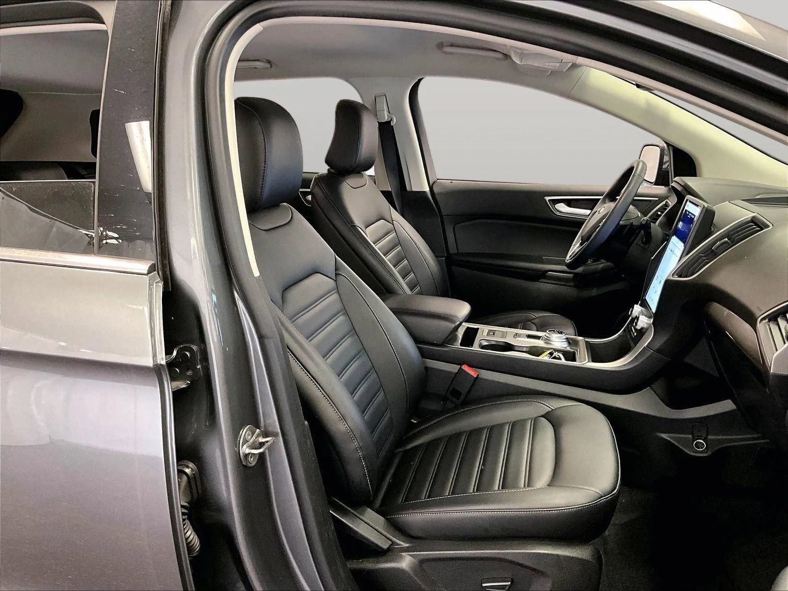 Certified 2024 Ford Edge SEL w/ Convenience Package AWD/4WD image 7
