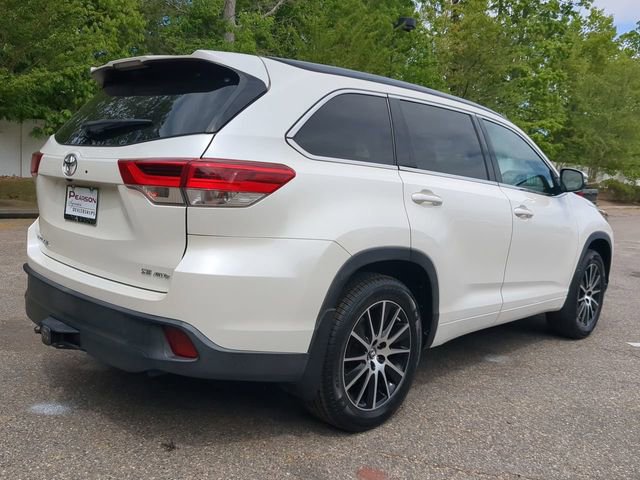 Used 2018 Toyota Highlander SE AWD/4WD image 4