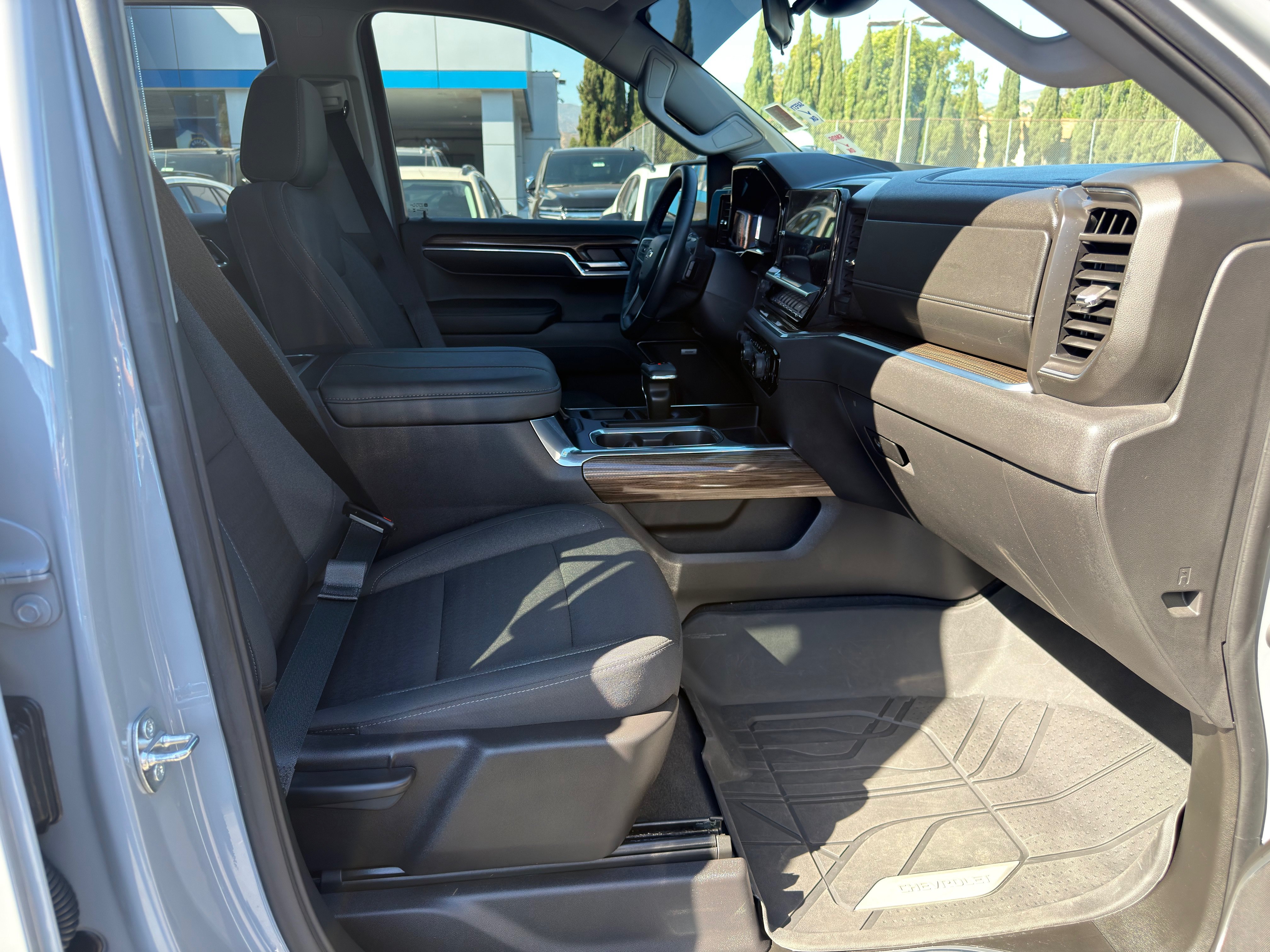 Used 2024 Chevrolet Silverado 1500 RST w/ Convenience Package II RWD image 10