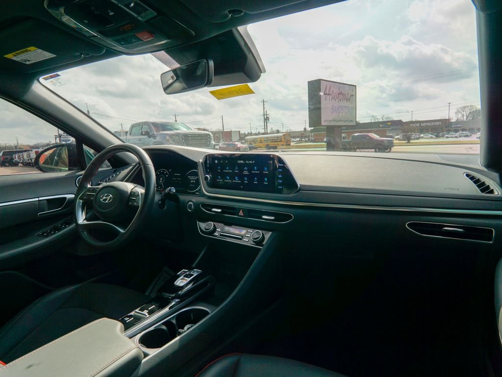 Used 2023 Hyundai Sonata SEL Plus image 15
