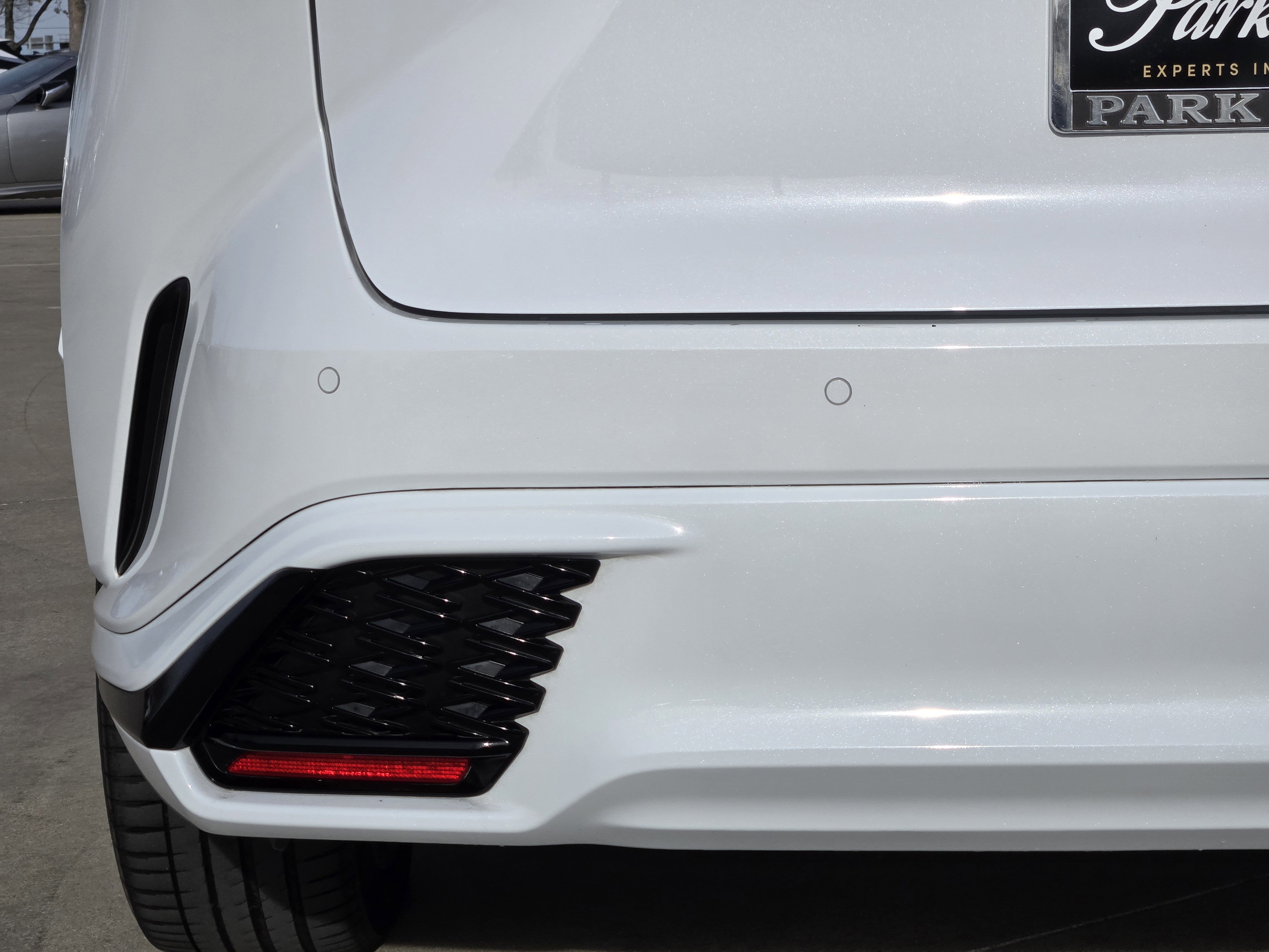 Used 2024 Lexus RX 500h F Sport image 17