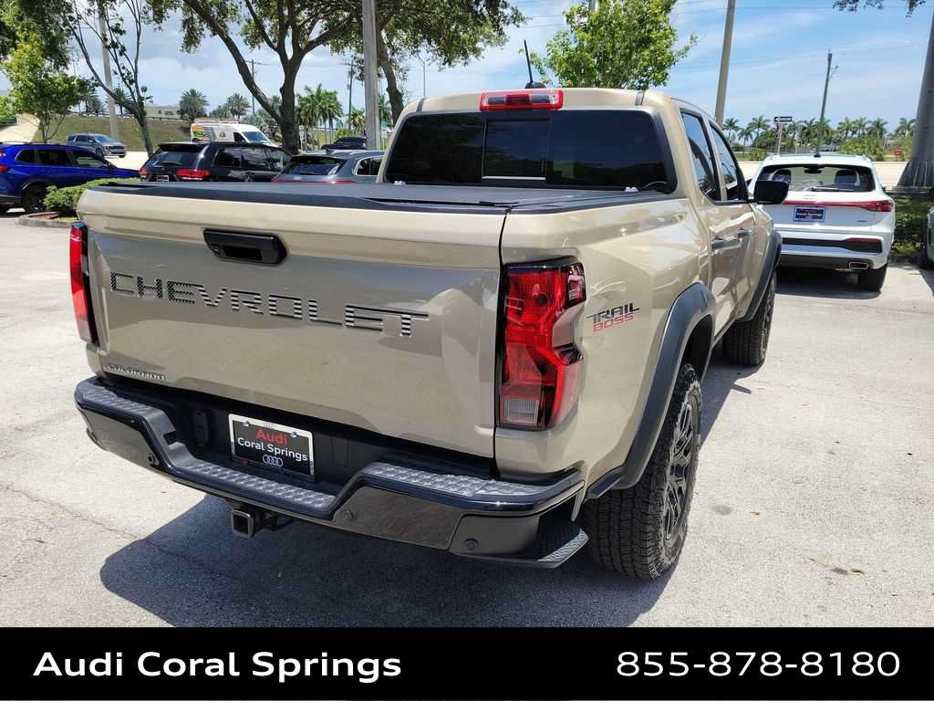 Used 2024 Chevrolet Colorado Trail Boss w/ Advanced Trailering Package AWD/4WD image 8