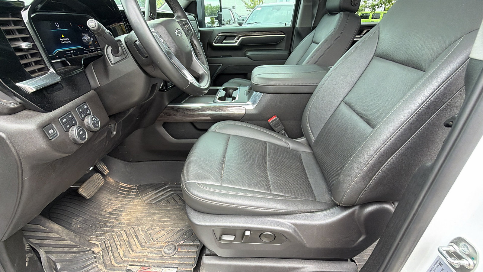 Used 2025 Chevrolet Silverado 2500 LTZ w/ Trail Boss Package AWD/4WD image 16