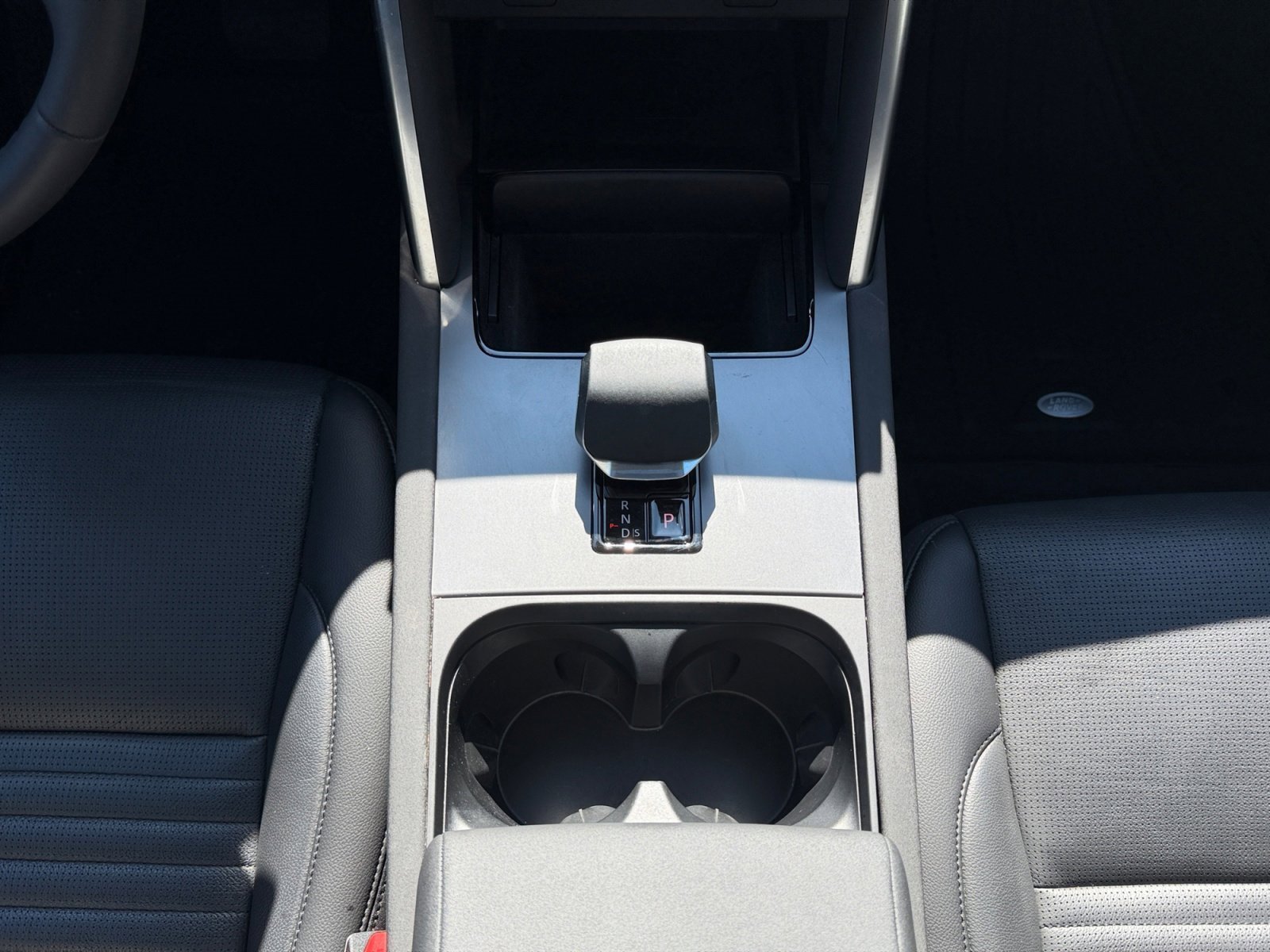 Used 2024 Land Rover Discovery Sport S image 15