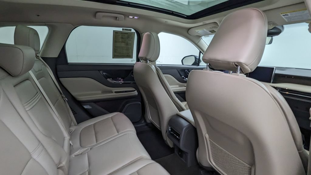Used 2021 Lincoln Corsair Reserve FWD image 37