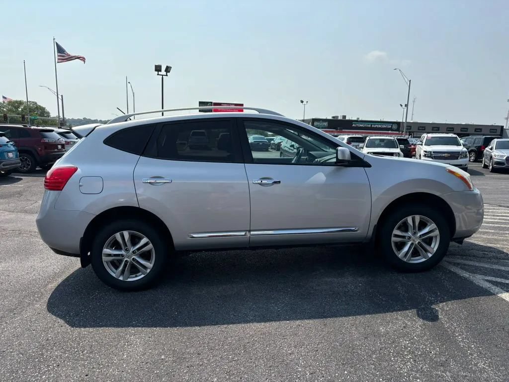 Used 2013 Nissan Rogue SV w/ Premium Pkg AWD/4WD image 6