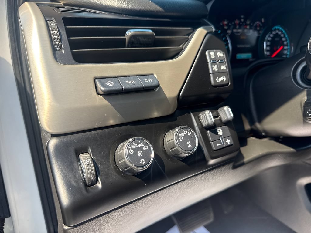 Used 2020 GMC Yukon Denali w/ Denali Ultimate Package AWD/4WD image 33