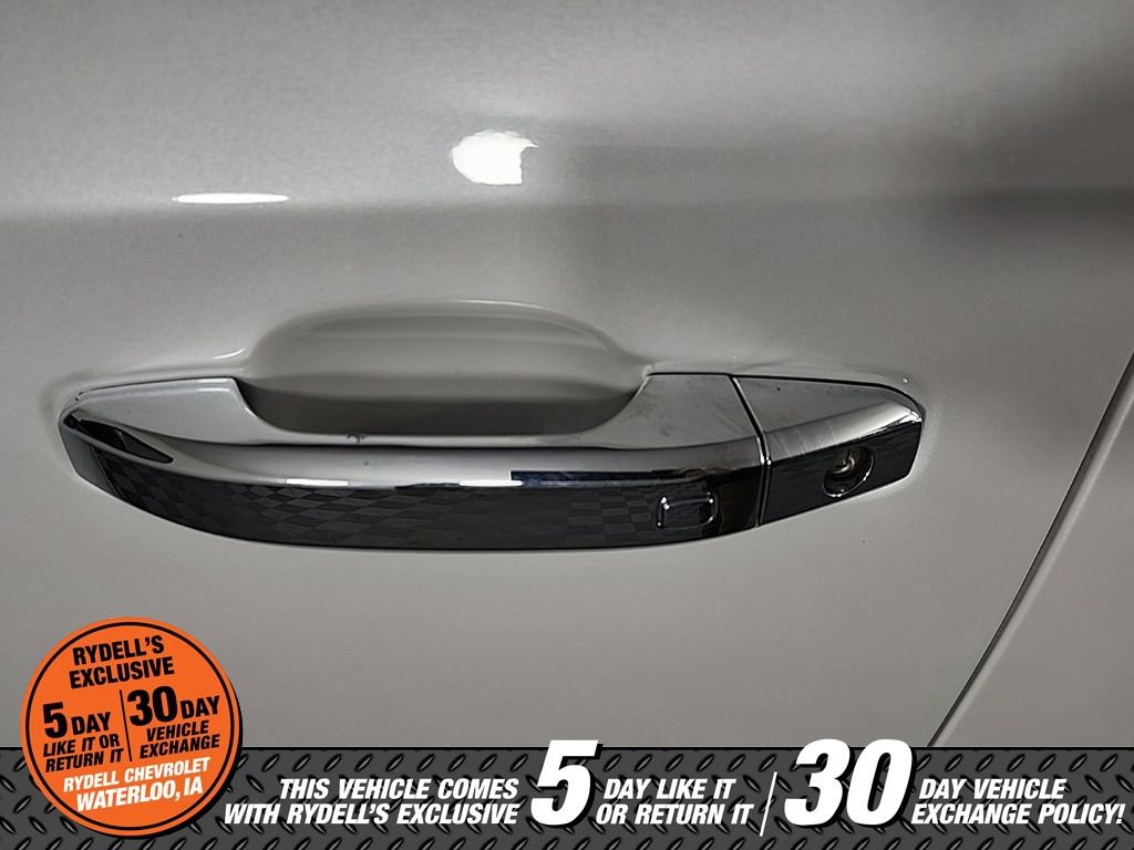 Certified 2023 Chevrolet Silverado 1500 High Country w/ Technology Package image 15