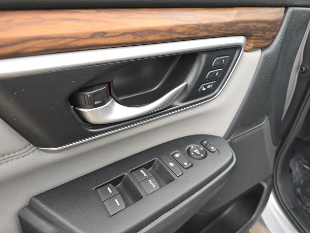 Used 2022 Honda CR-V Touring image 27