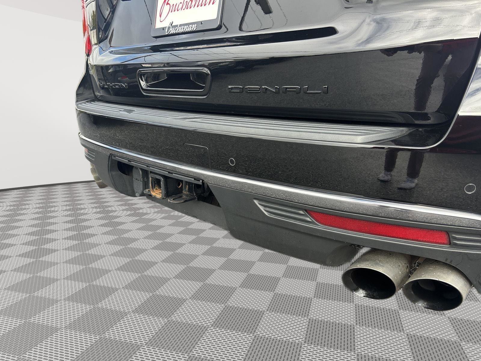 Used 2023 GMC Yukon Denali Ultimate image 8