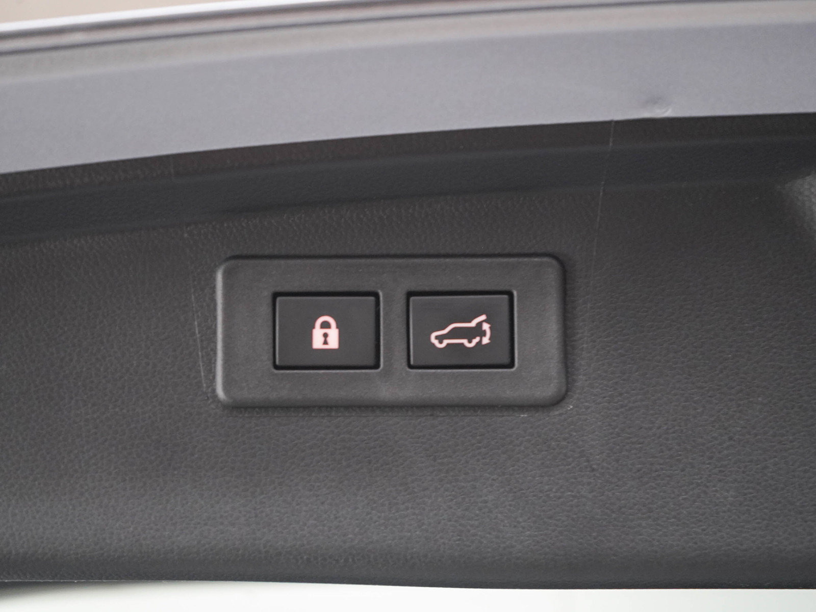 Used 2025 Subaru Outback Premium AWD/4WD image 17