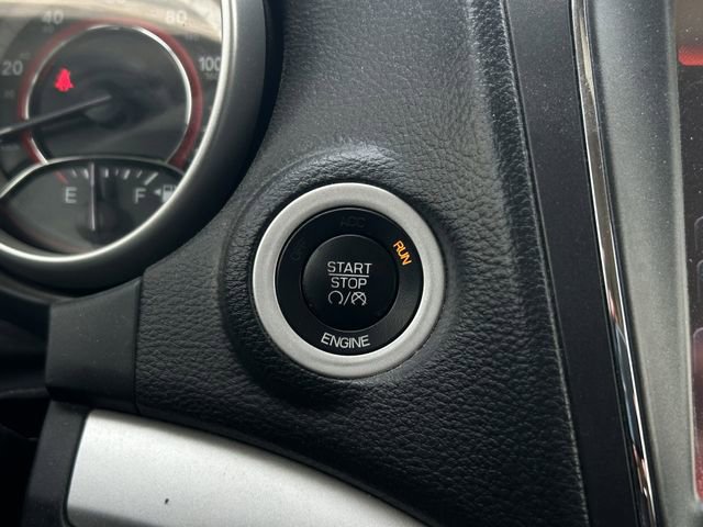 Used 2015 Dodge Journey SXT w/ Flexible Seating Group image 23