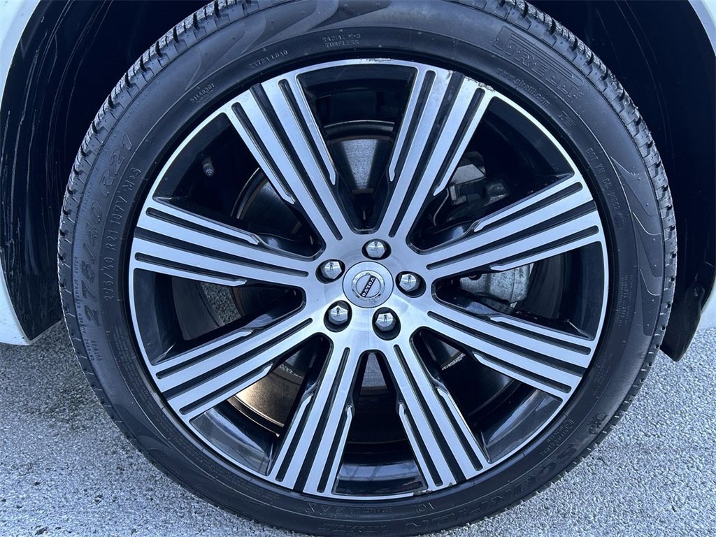Certified 2023 Volvo XC90 T8 Plus w/ Protection Package image 13