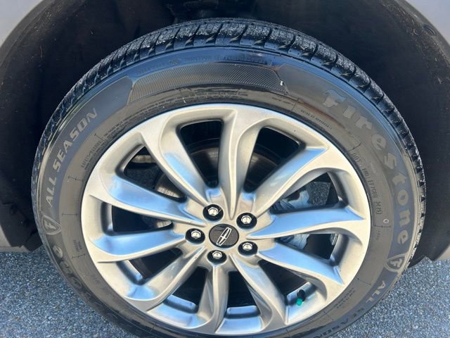 Used 2022 Lincoln Corsair AWD w/ Premium Package image 9