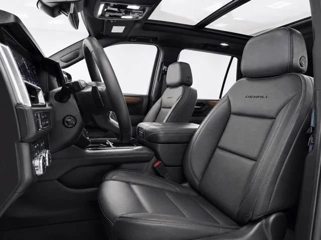 Used 2026 GMC Yukon Denali w/ Sun & Power Step Package AWD/4WD image 9