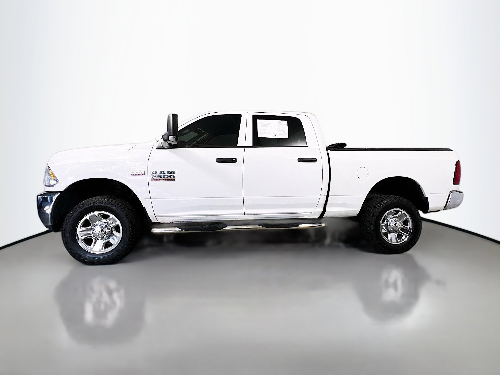 Used 2016 RAM 2500 Tradesman w/ Chrome Appearance Group AWD/4WD image 9